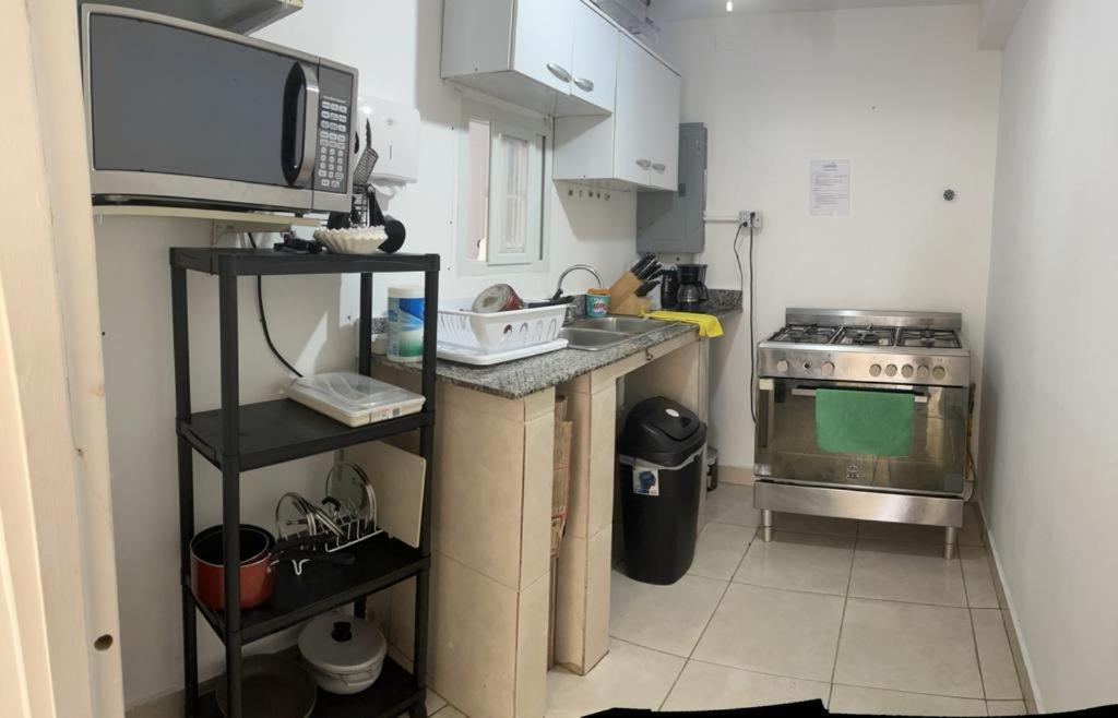 Hostal Familiar Carmencita ปานามาซิตี้ ภายนอก รูปภาพ