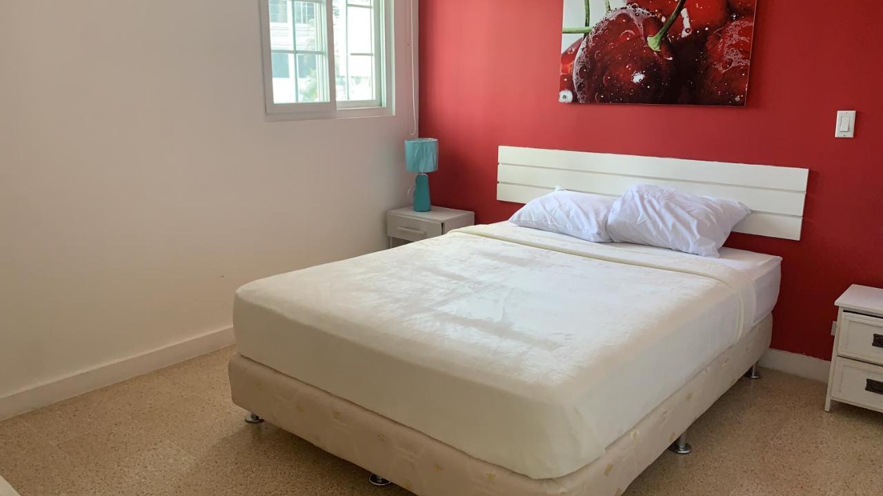 Hostal Familiar Carmencita ปานามาซิตี้ ภายนอก รูปภาพ